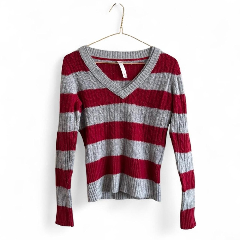 Y2K Striped V-Neck Sweater - Red and Gray Size Medium